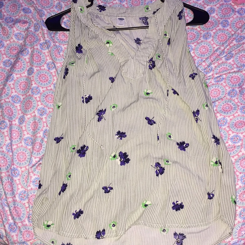 Old navy shirt